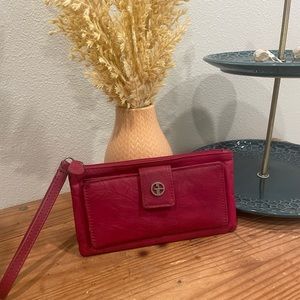 Giani Burnini Genuine Leather Wristlet